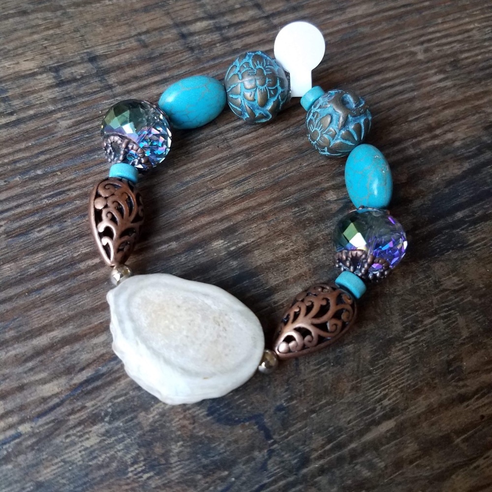 Stretchy Deer Antler beaded bracelet